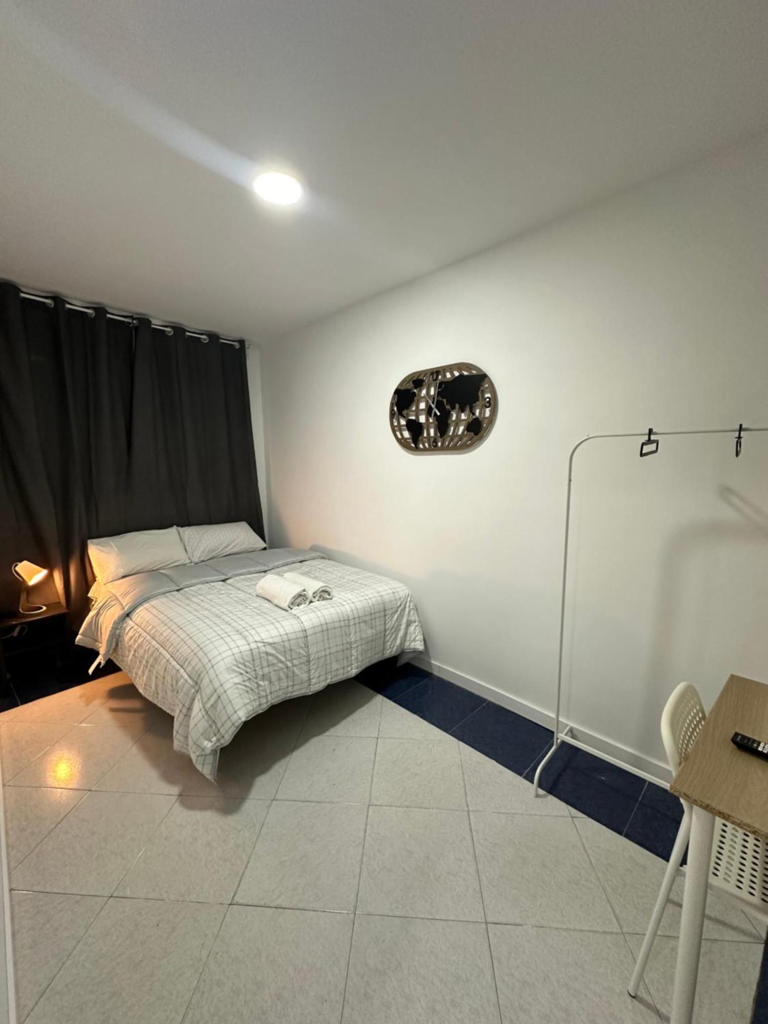 Rooms Mediavilla Мадрид Экстерьер фото