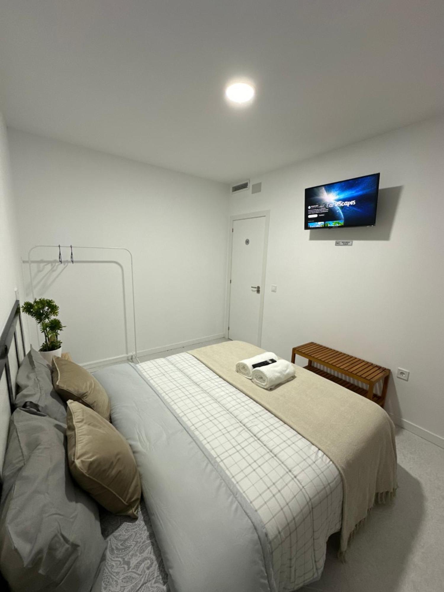 Rooms Mediavilla Мадрид Экстерьер фото